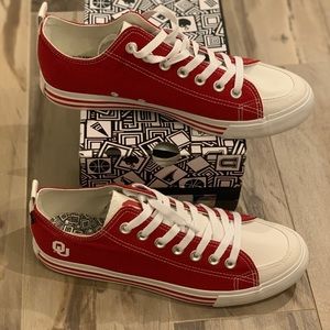 NIB Skicks University of Oklahoma Low Top Sneakers